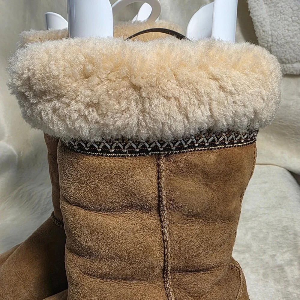 UGG Australia Chestnut Suede Sheepskin Boots Shearling Tasman Trim Womens 11